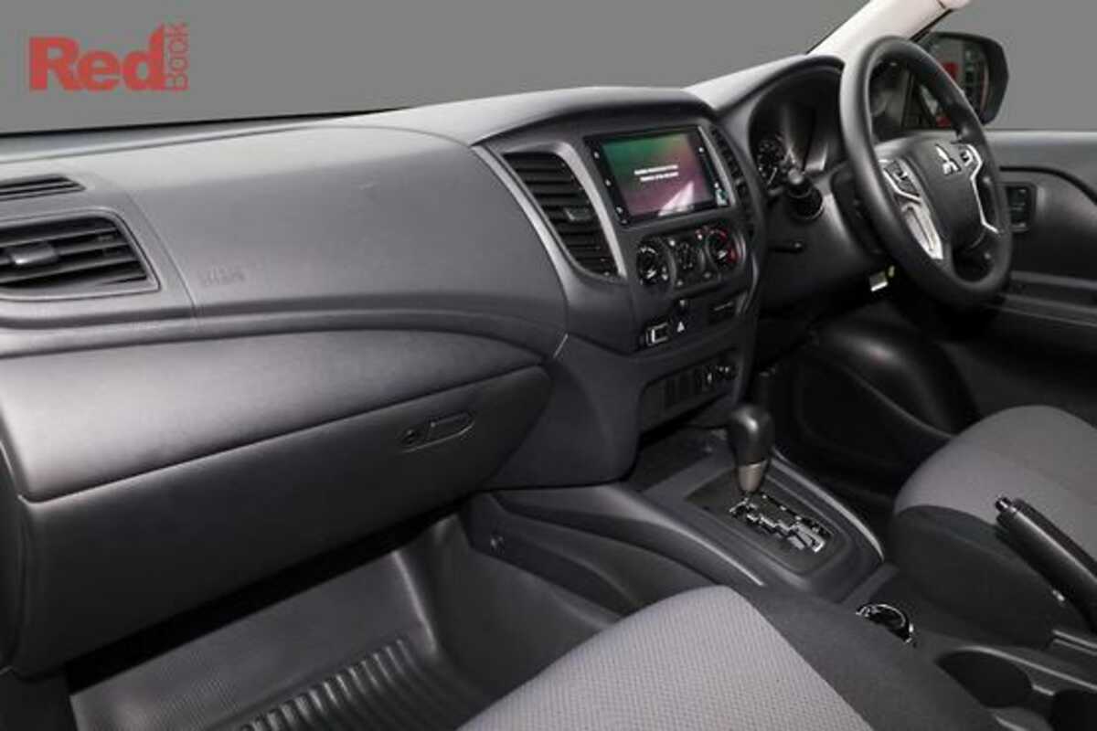 2023 Mitsubishi Triton GLX MR 4X4