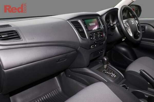 2023 Mitsubishi Triton GLX MR 4X4