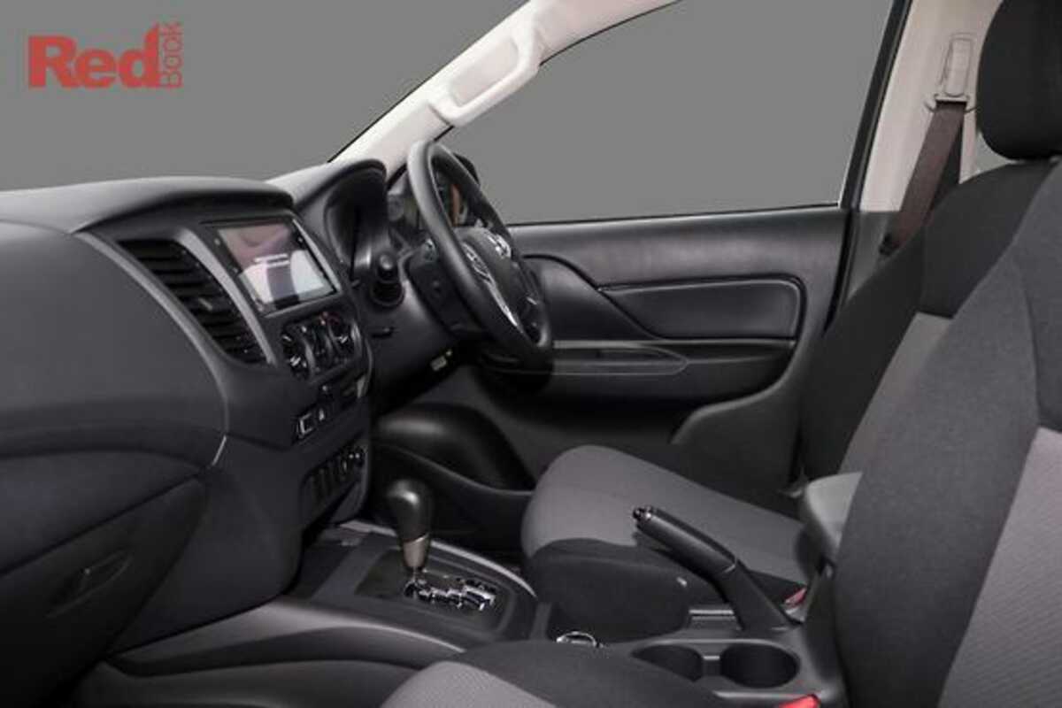 2023 Mitsubishi Triton GLX MR 4X4