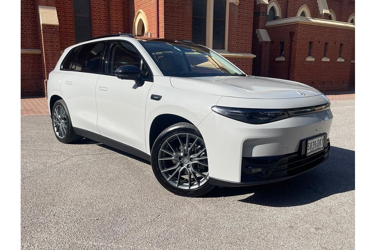 2025 Leapmotor C10 Design B11