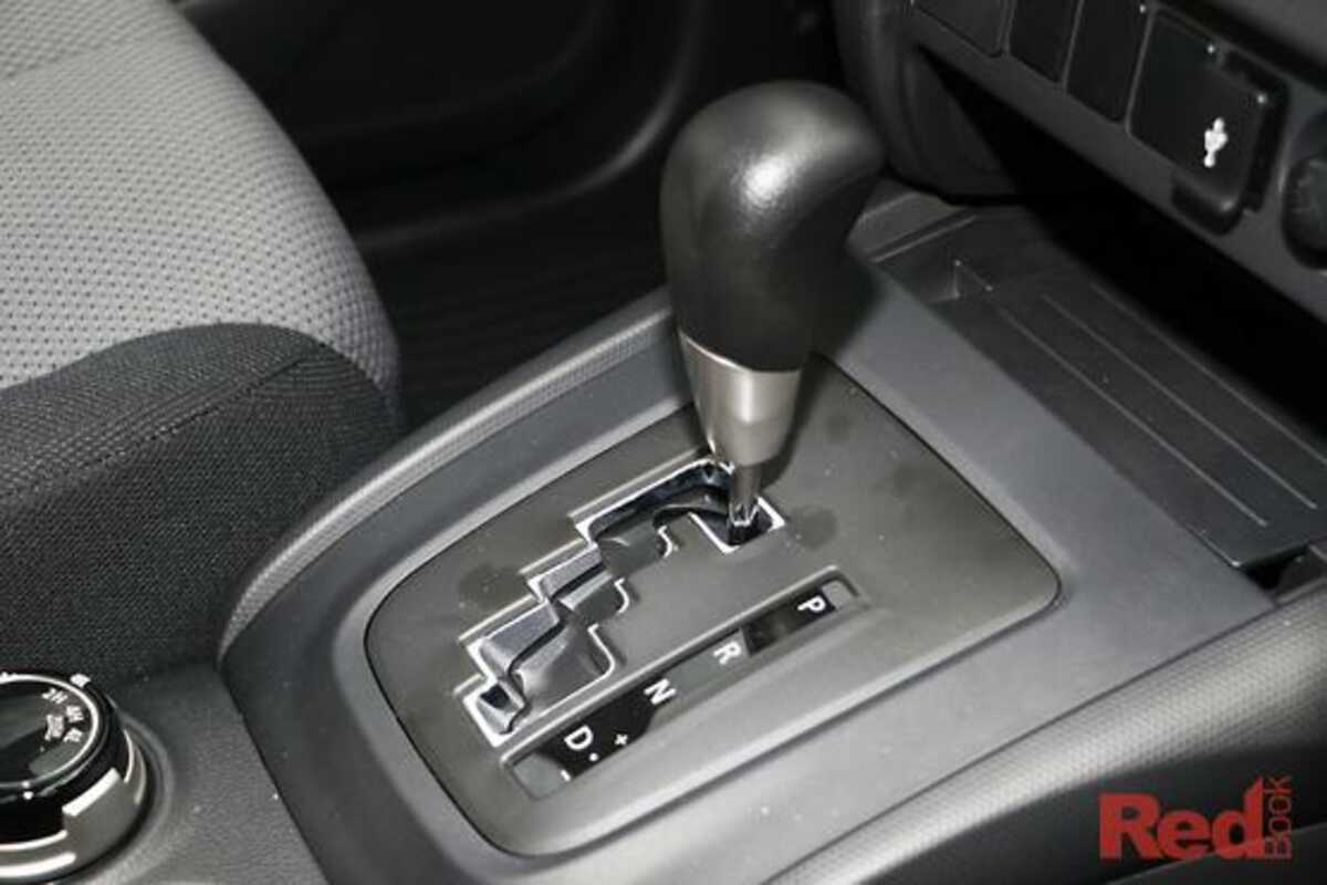 2023 Mitsubishi Triton GLX MR 4X4