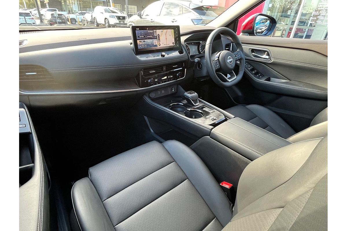 2025 Nissan X-TRAIL ST-L T33
