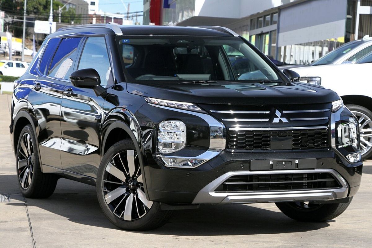 2025 Mitsubishi Outlander Exceed ZM