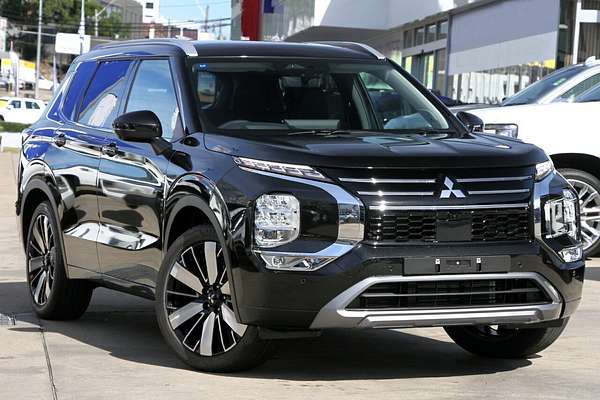 2025 Mitsubishi Outlander Exceed ZM
