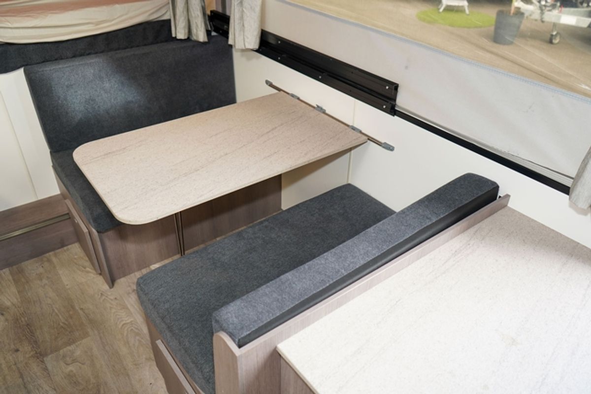 2023 Jayco SWAN CAMPER OB.CP-MY23