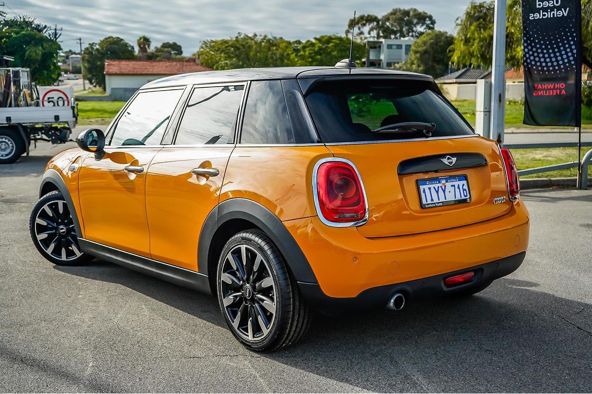 2016 MINI Hatch Cooper F55
