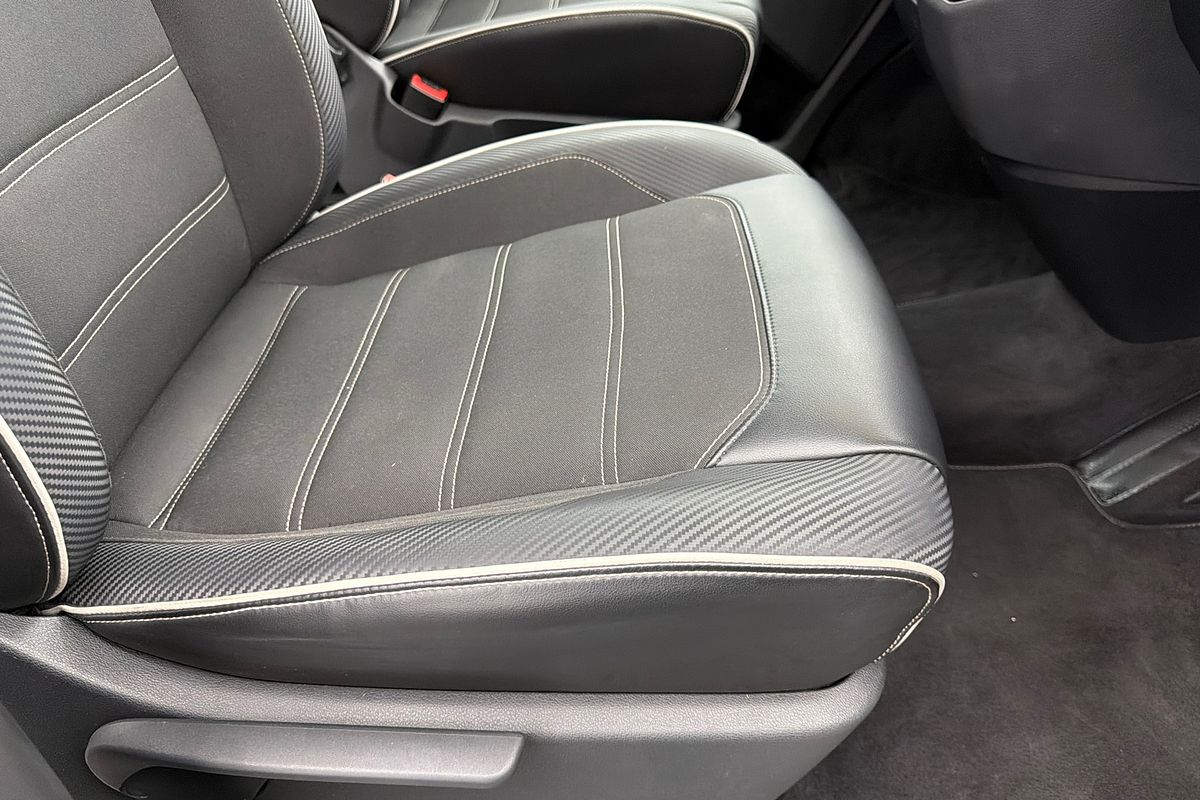 2019 Volkswagen Multivan TDI340 Black Edition T6 SWB