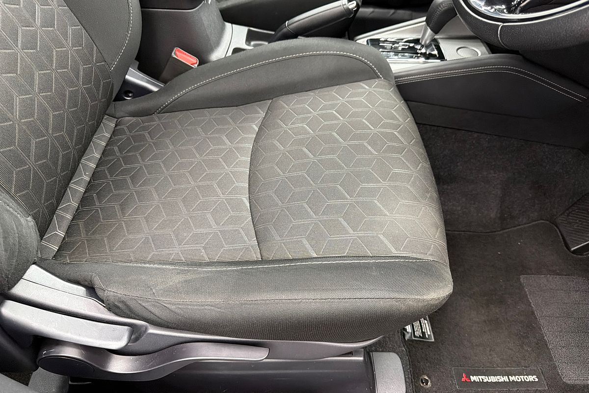 2019 Mitsubishi ASX ES XD