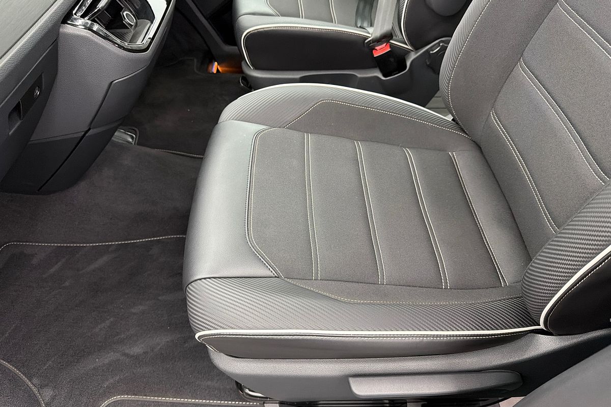 2019 Volkswagen Multivan TDI340 Black Edition T6 SWB