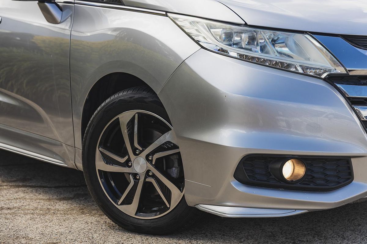 2016 Honda Odyssey VTi-L 5th Gen