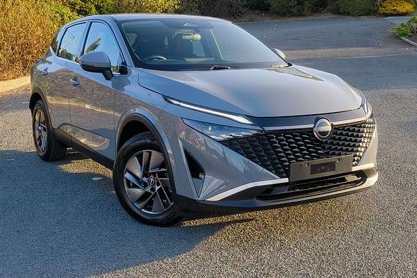 2025 Nissan QASHQAI ST J12