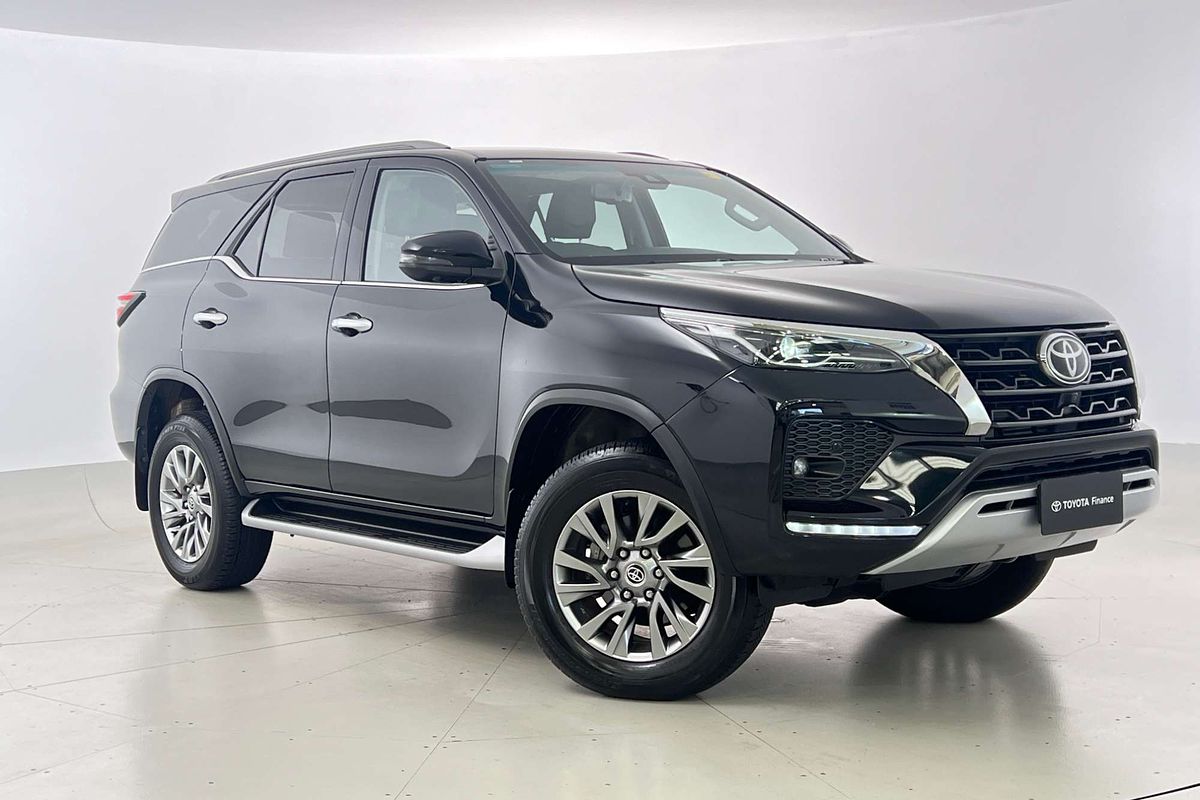 2022 Toyota Fortuner Crusade GUN156R