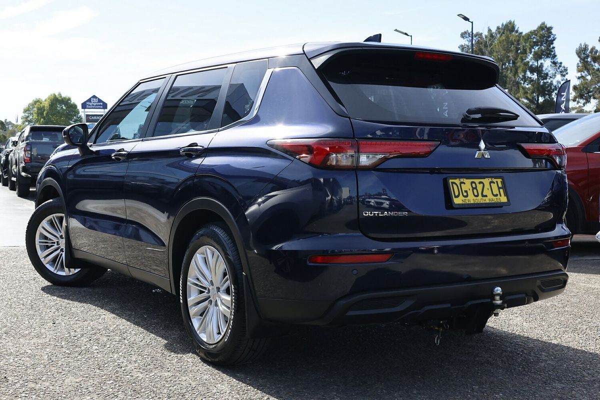 2022 Mitsubishi Outlander ES ZM