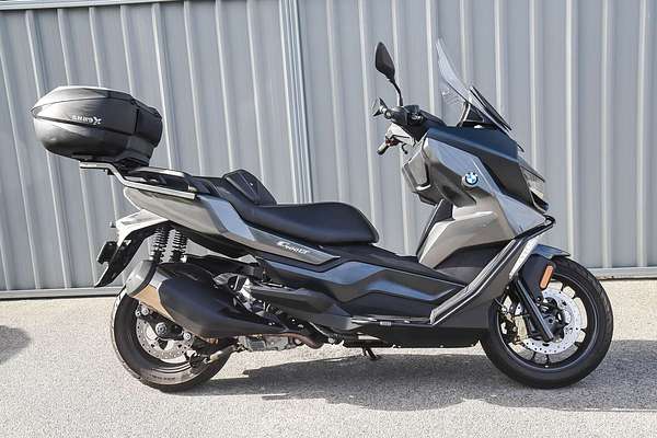 2015 Yamaha T-MAX 53