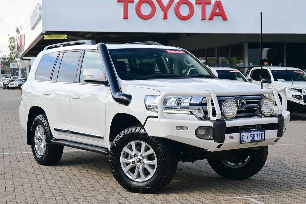 2020 Toyota Landcruiser Sahara VDJ200R