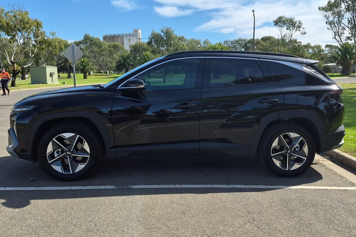 2025 Hyundai Tucson Hybrid Elite NX4.V4