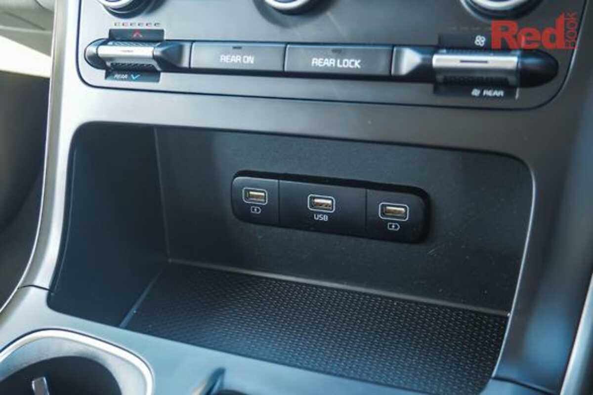 2023 Kia Carnival S KA4