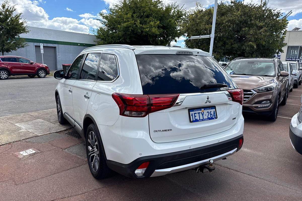 2015 Mitsubishi Outlander Exceed ZK