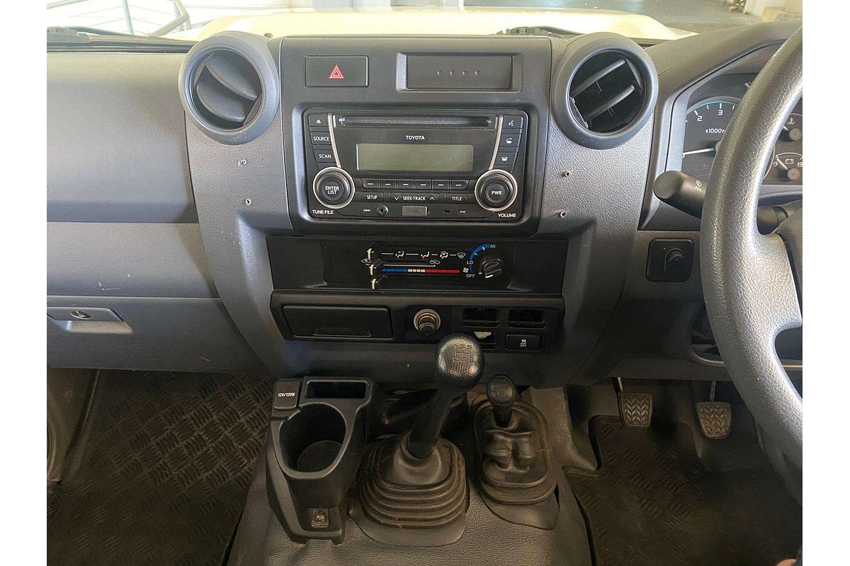 LANDCRUISER VDJ79R MY18 WORKMATE (4x4) 4.5L DTV8 DIESEL TURBO F/INJ 5 SP MANUAL C/CHAS 