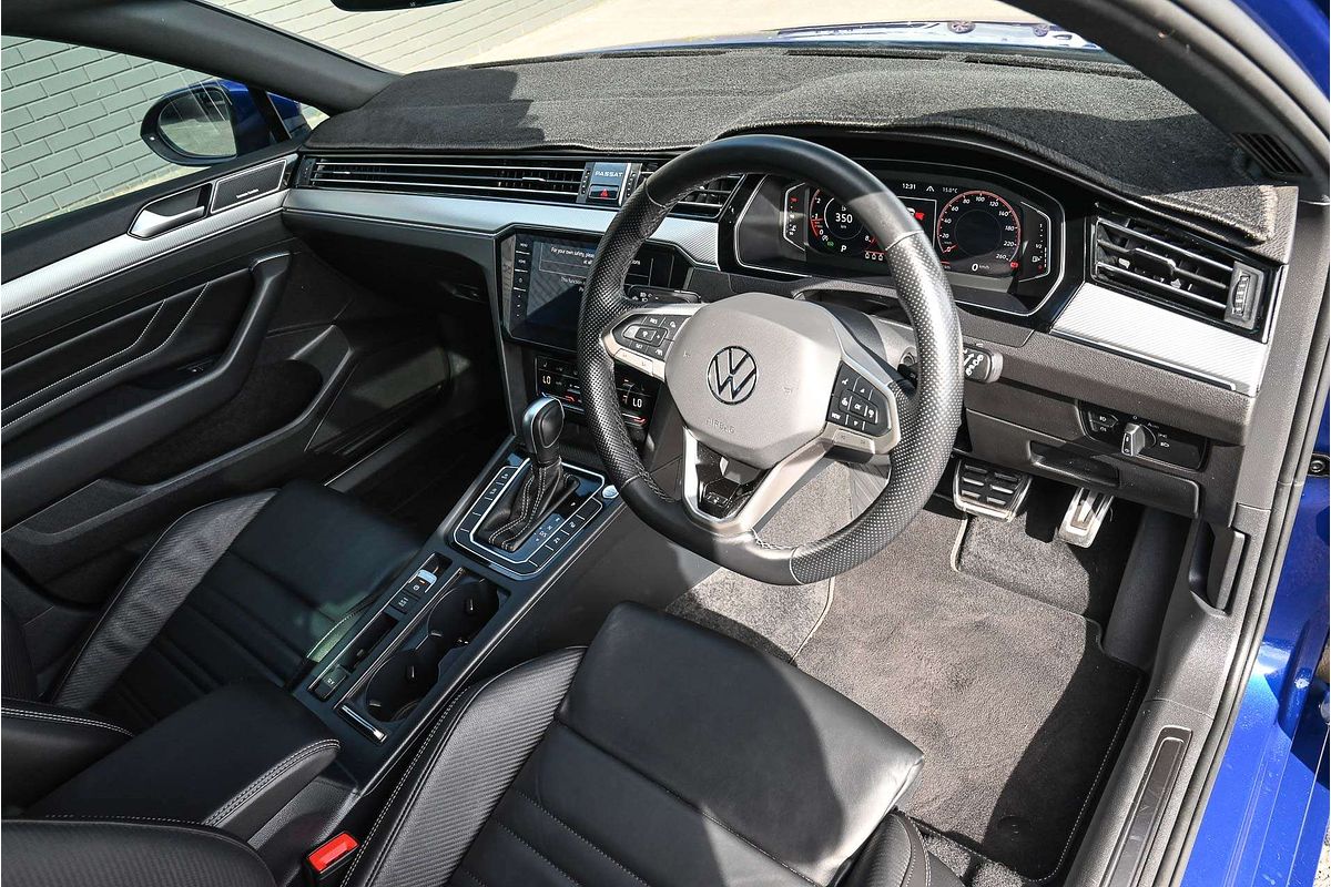 2023 Volkswagen Passat 206TSI R-Line B8