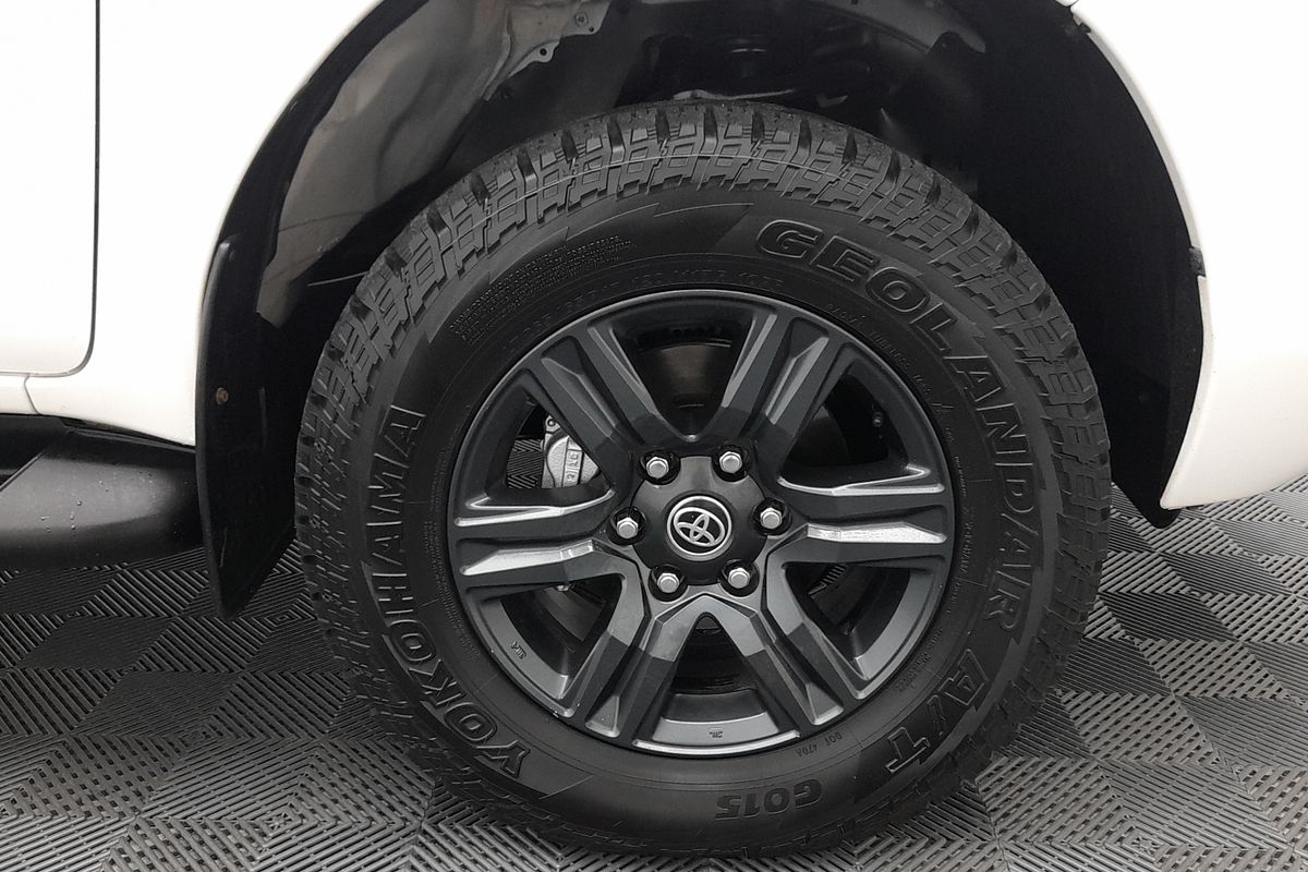 2022 Toyota Hilux SR GUN126R 4X4