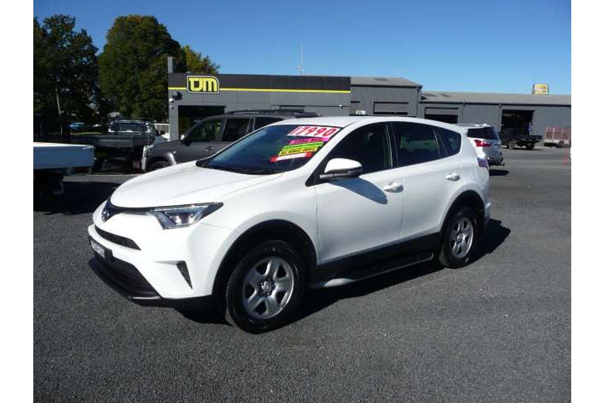 2017 Toyota RAV4 GX ASA44R
