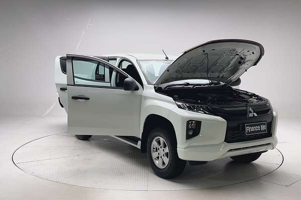 2022 Mitsubishi Triton GLX MR 4X4 thumb-1