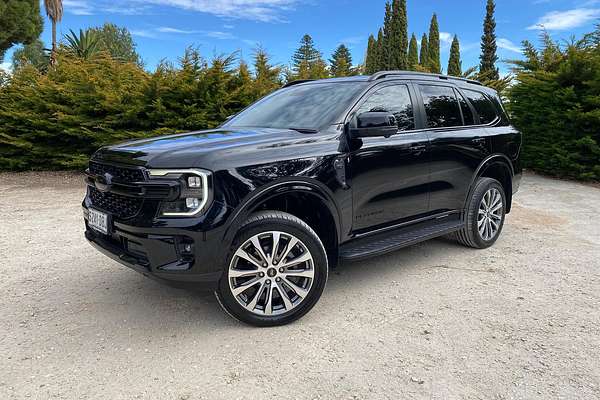 2023 Ford Everest Platinum 3.0L