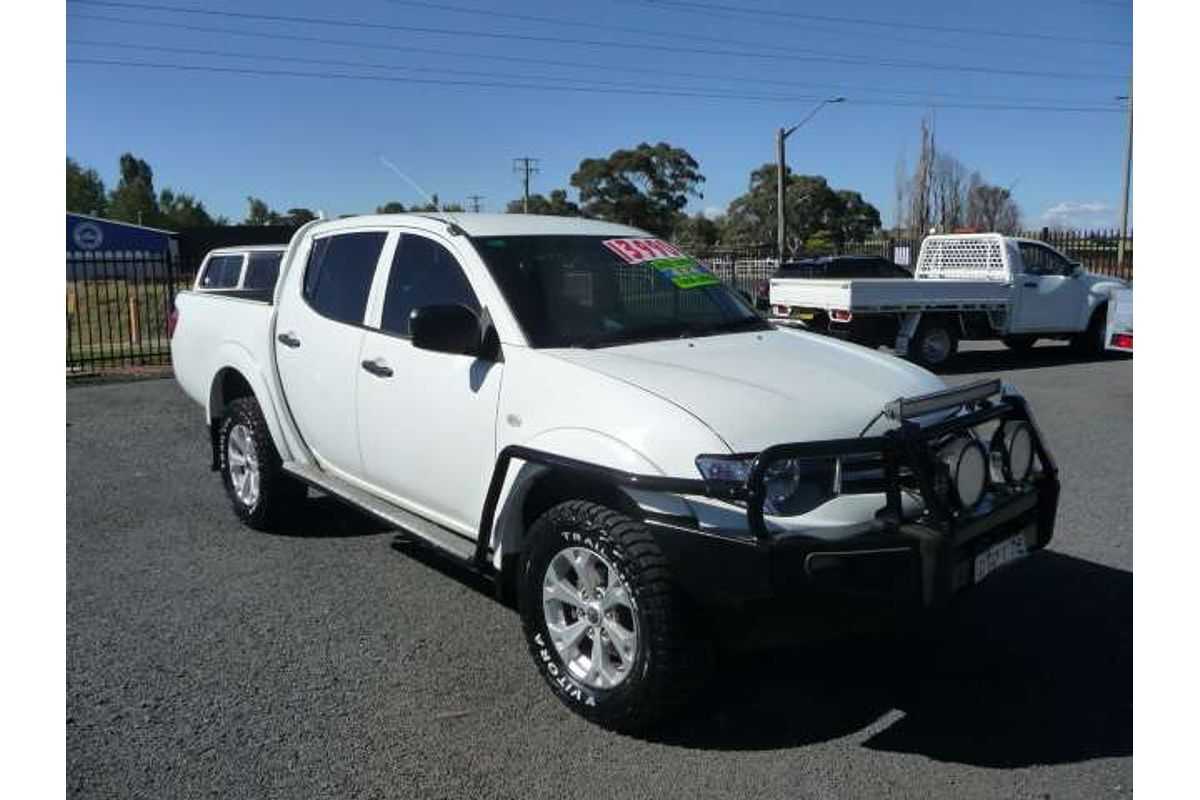 2014 Mitsubishi Triton GLX MN 4X4