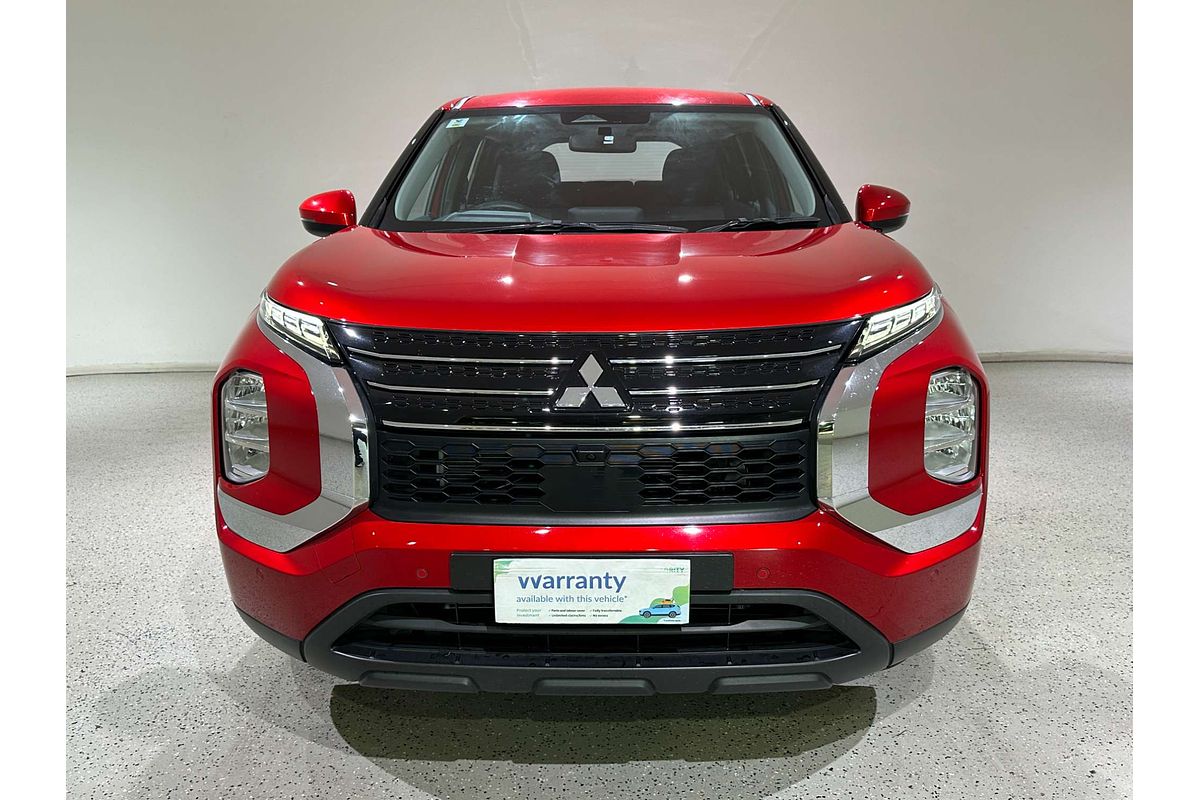 2023 Mitsubishi Outlander ES ZM