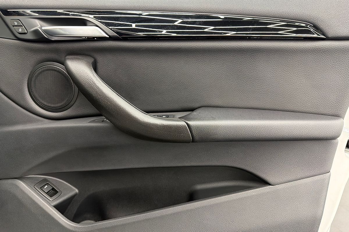 2018 BMW X1 sDrive18i F48