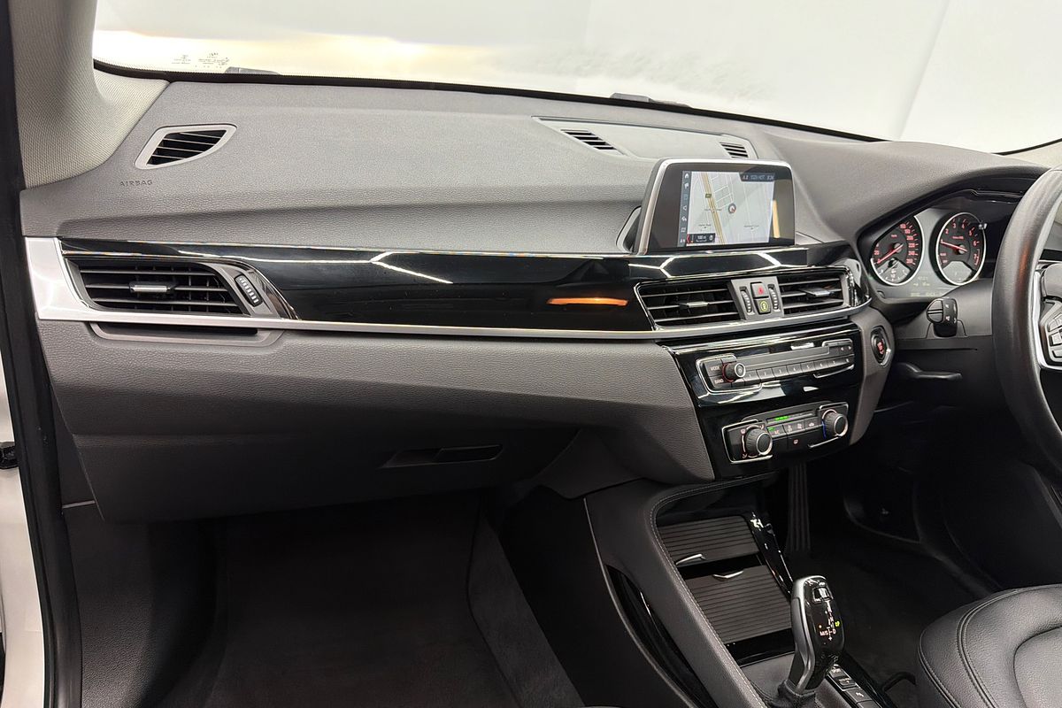 2018 BMW X1 sDrive18i F48