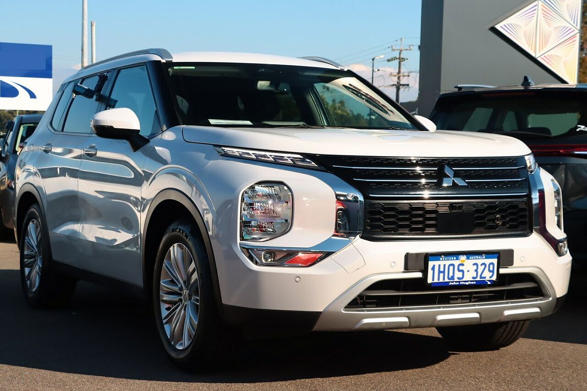 2022 Mitsubishi Outlander LS ZM