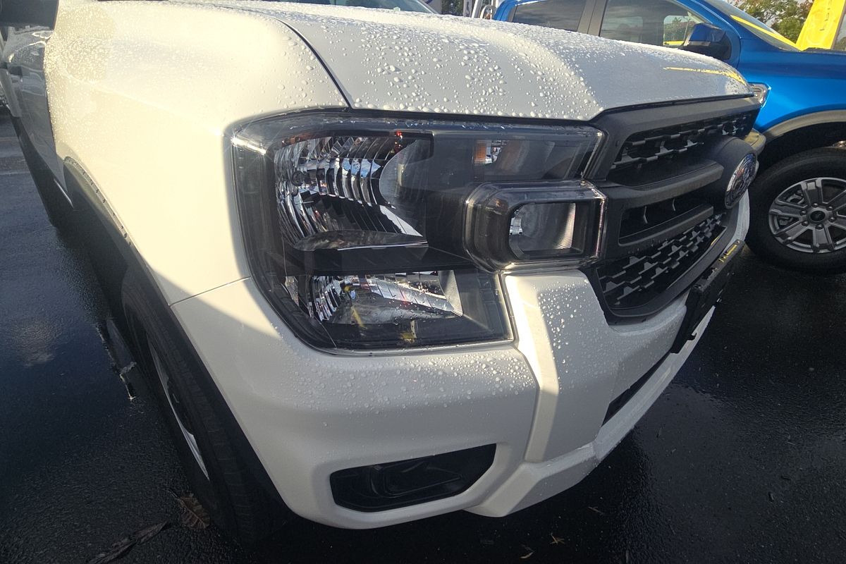 2025 Ford Ranger XL 4X4 2.0L