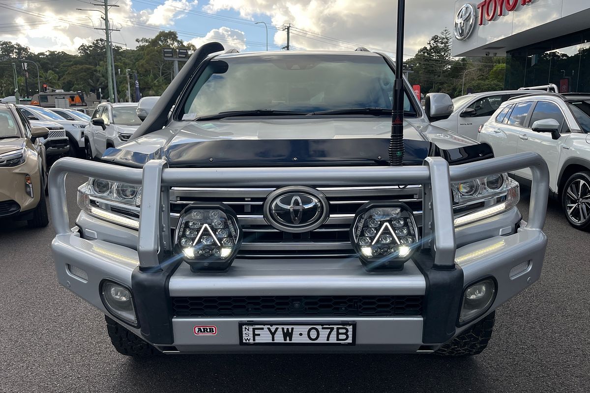2016 Toyota Landcruiser Sahara VDJ200R
