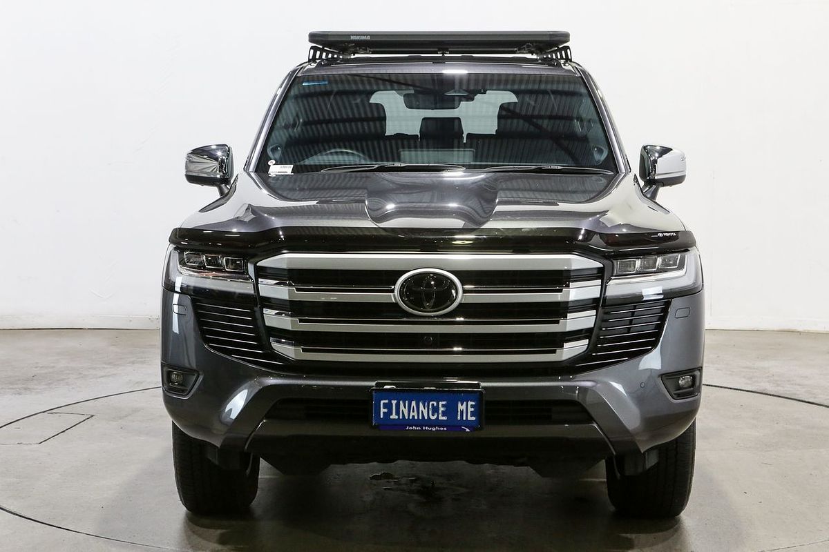 2025 Toyota Landcruiser Sahara FJA300R