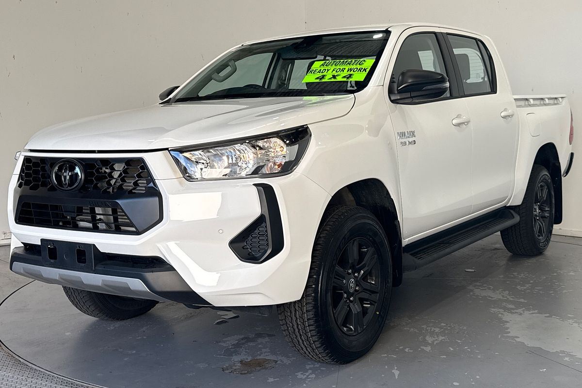 2025 Toyota Hilux SR (4x4) GUN126R RC 4X4