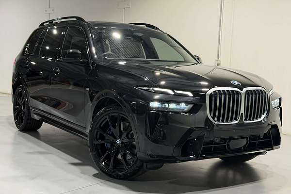 2025 BMW X7 xDrive40i M Sport G07 LCI