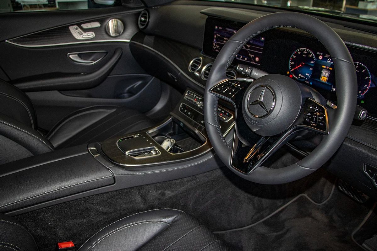 W213 802MY E200 Sedan 4dr 9G-T RONIC 9sp 2.0T