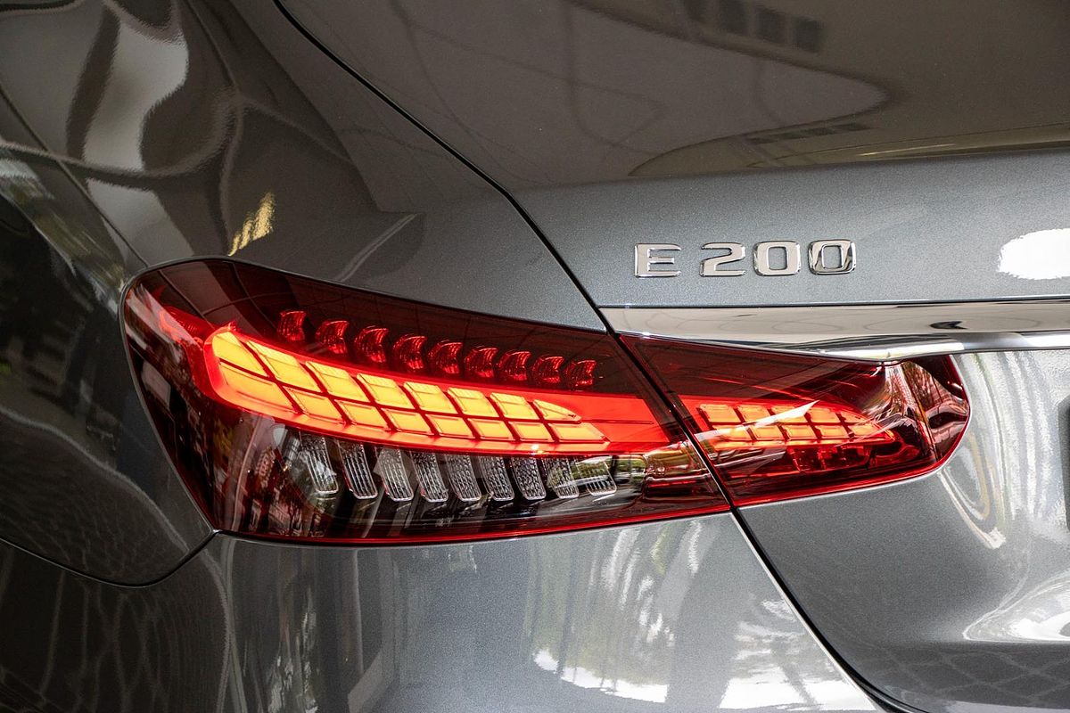 W213 802MY E200 Sedan 4dr 9G-T RONIC 9sp 2.0T