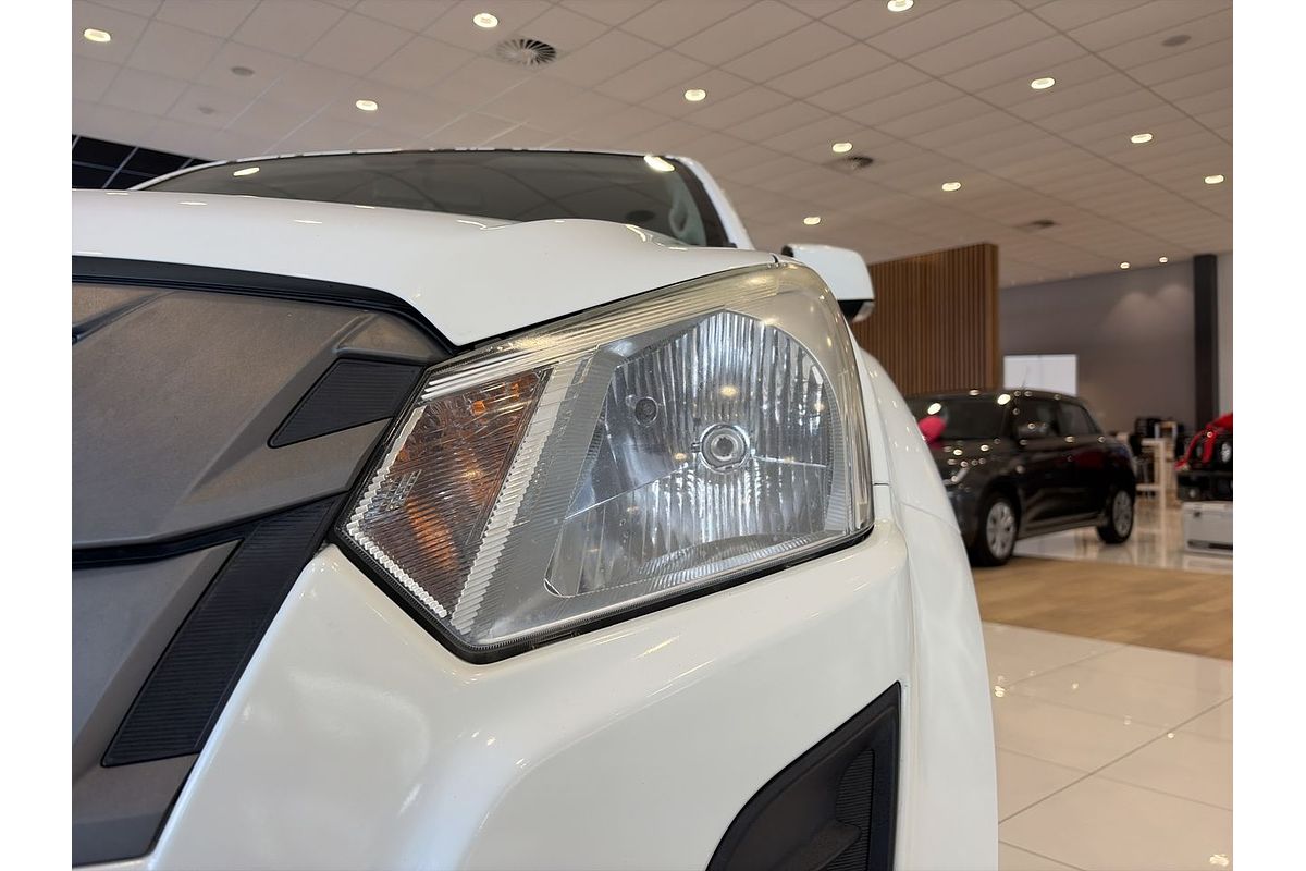 2017 Isuzu D-MAX SX High Ride Rear Wheel Drive