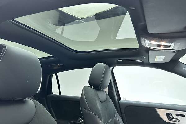 2025 Mercedes-Benz GLA-Class GLA200 H247 thumb-14