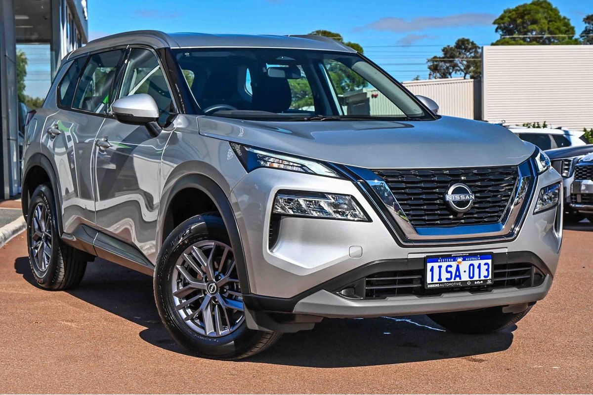 2025 Nissan X-TRAIL ST T33