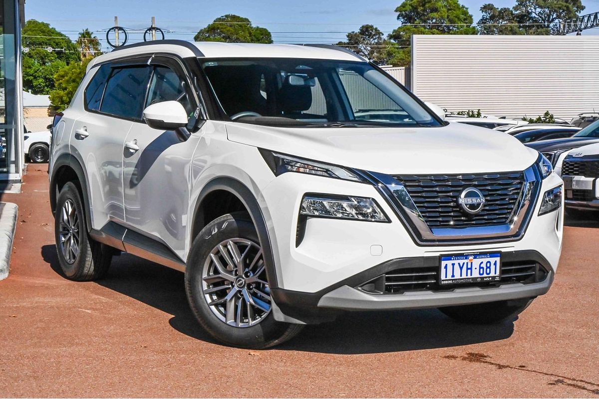 2024 Nissan X-TRAIL ST T33