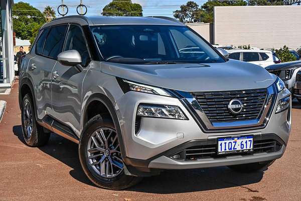 2025 Nissan X-TRAIL ST T33