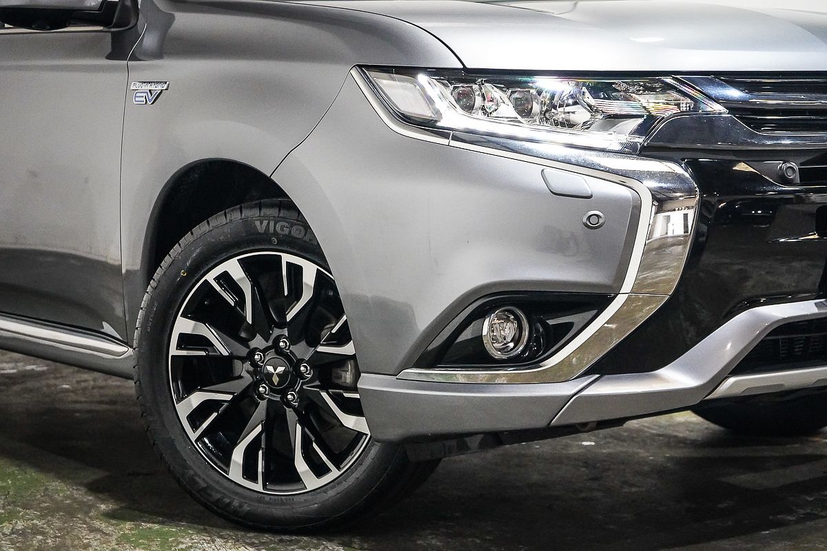 2017 Mitsubishi Outlander PHEV Exceed ZK