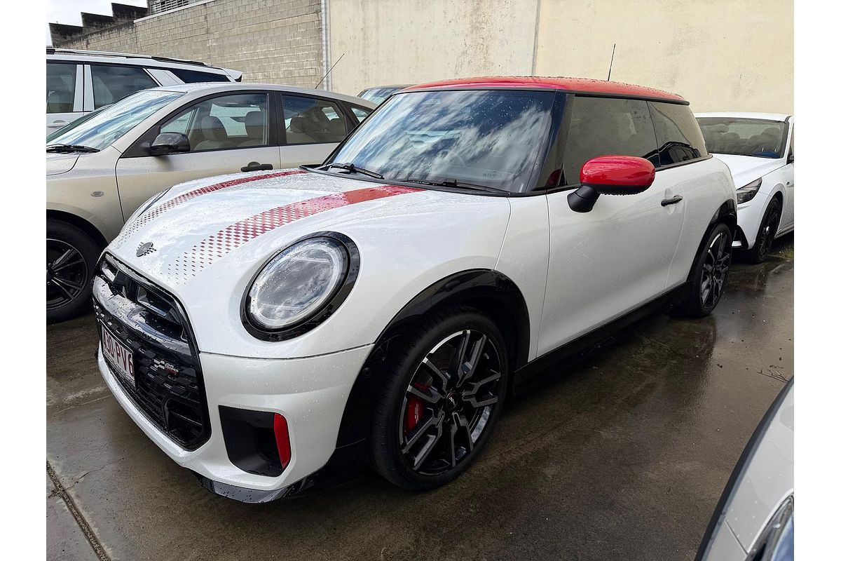 2025 MINI Cooper JCW Favoured F66