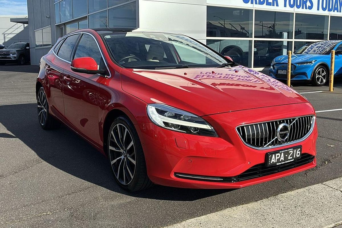 2017 Volvo V40 T4 Inscription