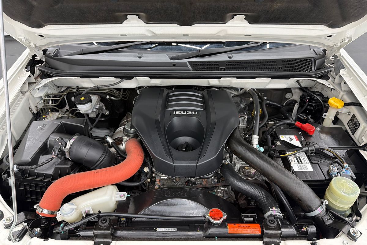 2021 Isuzu MU-X LS-U