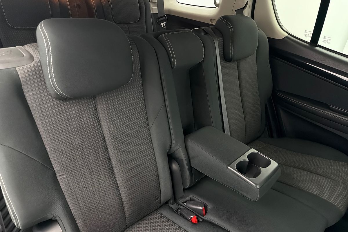 2021 Isuzu MU-X LS-U